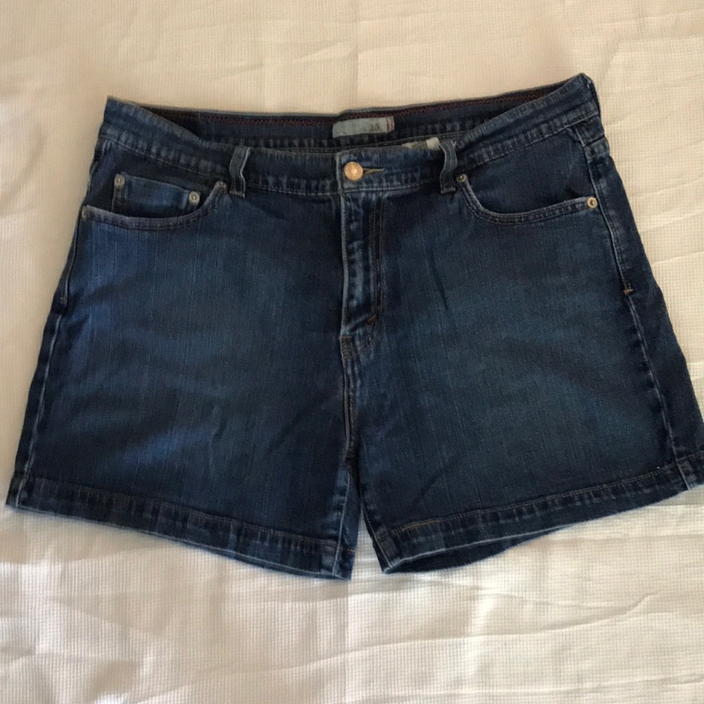Levi’s denim shorts